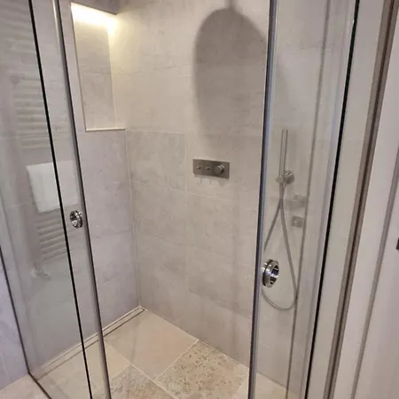 Dimora Garibaldi Oda ve Kahvaltı 4*