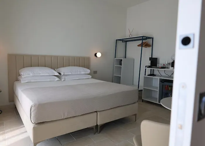 Dimora Garibaldi Bed & Breakfast