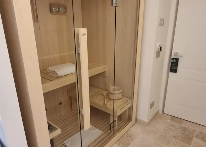 Bed & Breakfast Dimora Garibaldi 4*